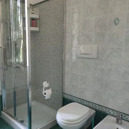 Apartment La Casa Tra E Mare